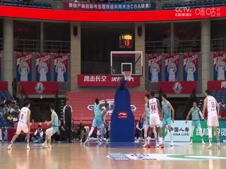 宅男無意中撿到美女視頻